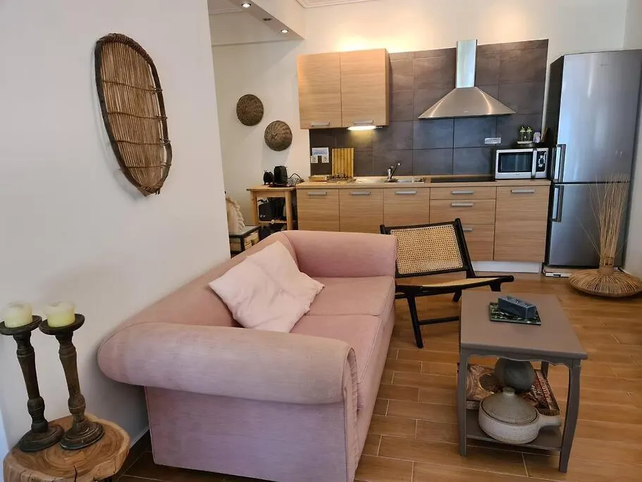 Aelia Luxury Apartment With Private Entrance Karavomylos