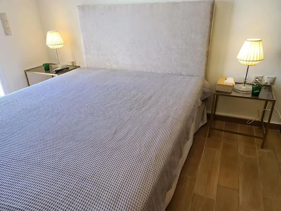 Aelia Luxury Apartment With Private Entrance Karavomylos