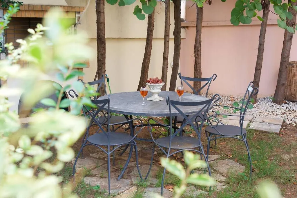 Aelia Luxury Apartment With Private Entrance Karavomylos