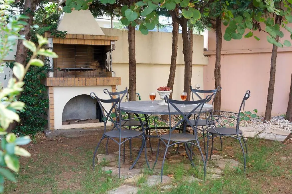 Aelia Luxury Apartment With Private Entrance Karavomylos Greece