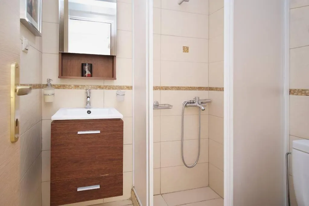 Aelia Luxury Apartment With Private Entrance Karavomylos 0*,