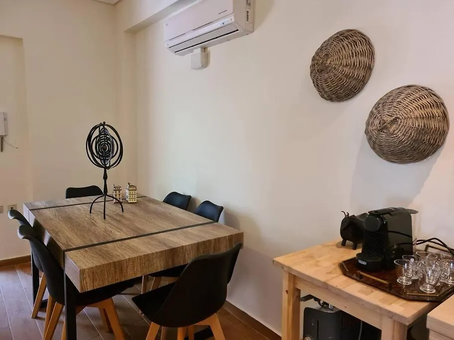 Aelia Luxury Apartment With Private Entrance Karavomylos