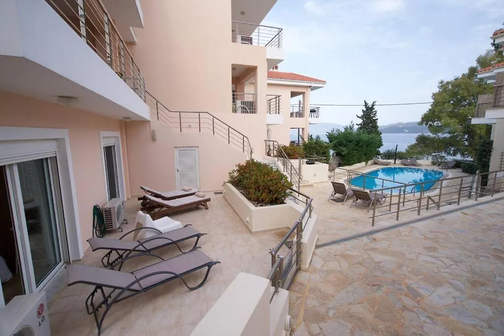 Aelia Luxury Apartment With Private Entrance Karavomylos